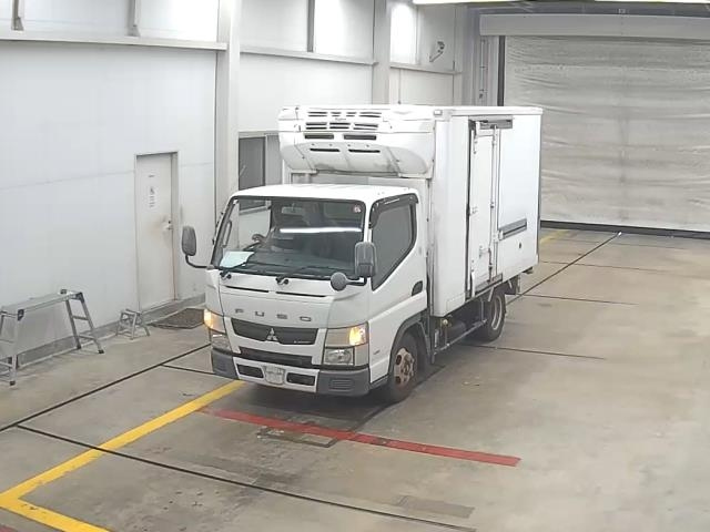 MITSUBISHI CANTER 2015