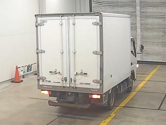 MITSUBISHI CANTER 2015