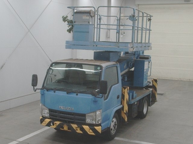 ISUZU ELF 2008
