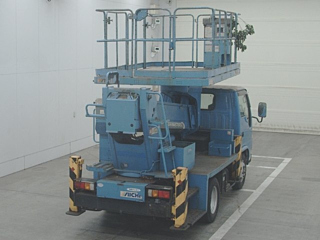 ISUZU ELF 2008