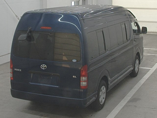 TOYOTA HIACE 2011