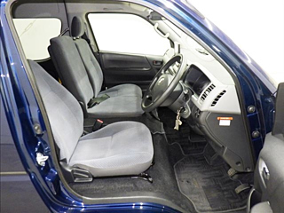TOYOTA HIACE 2011