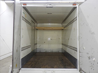 ISUZU ELF 2011