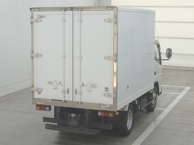 MITSUBISHI CANTER 2016