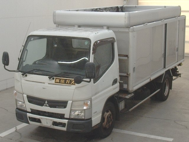 MITSUBISHI CANTER 2015