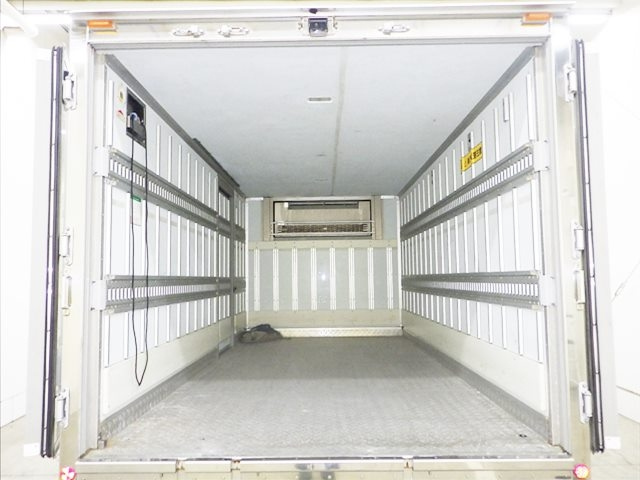 MITSUBISHI CANTER 2013