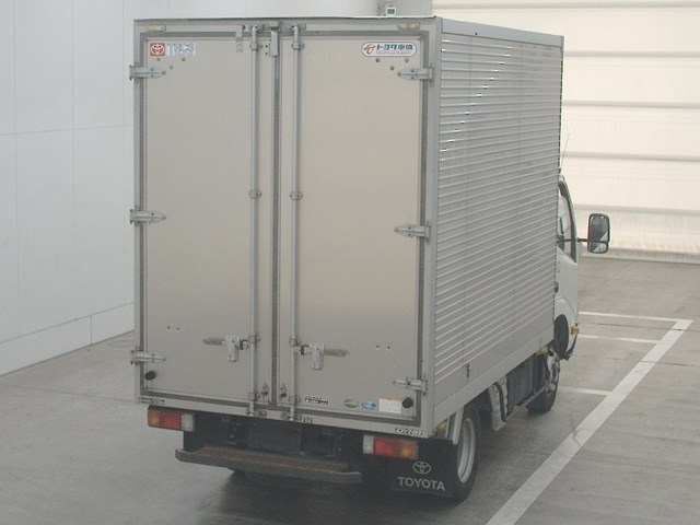 TOYOTA DYNA 2020