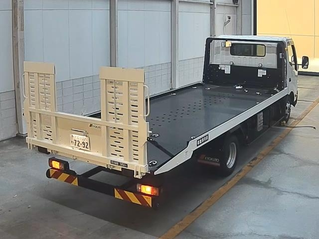 HINO DUTRO 2024