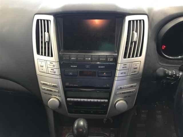 TOYOTA HARRIER 2010