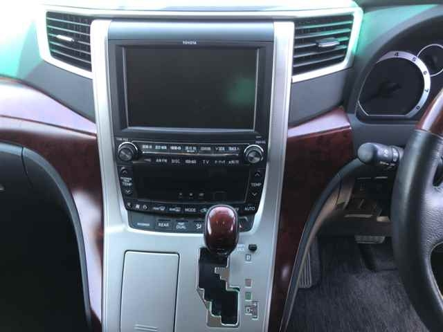 TOYOTA VELLFIRE 2008