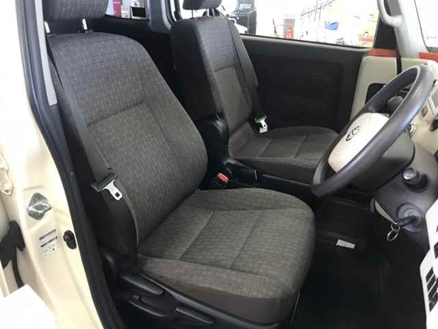 TOYOTA PORTE 2012