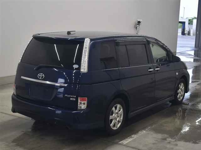 TOYOTA ISIS 2014
