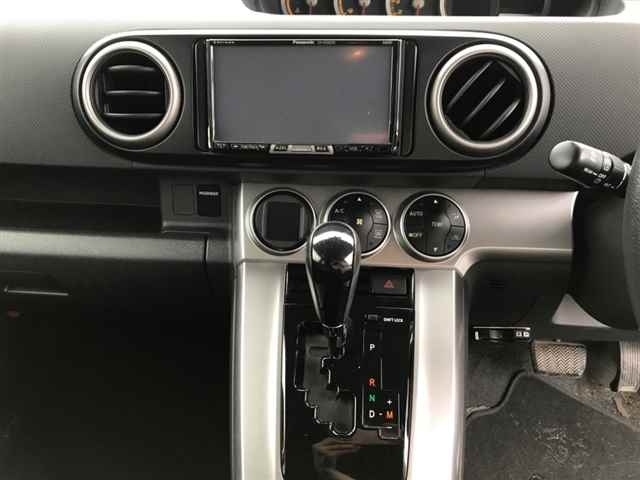 TOYOTA COROLLA RUMION 2011