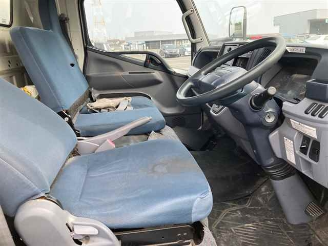 MITSUBISHI CANTER 2013