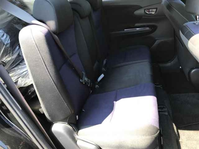 TOYOTA WISH 2013