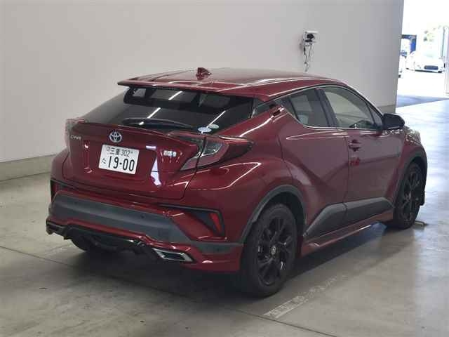 TOYOTA C-HR 2018