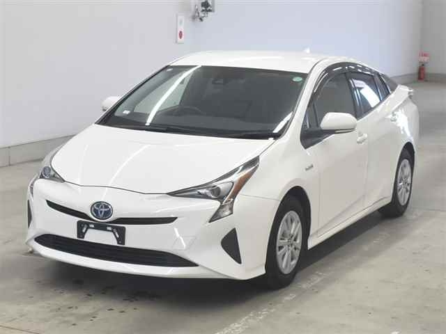 TOYOTA PRIUS 2018