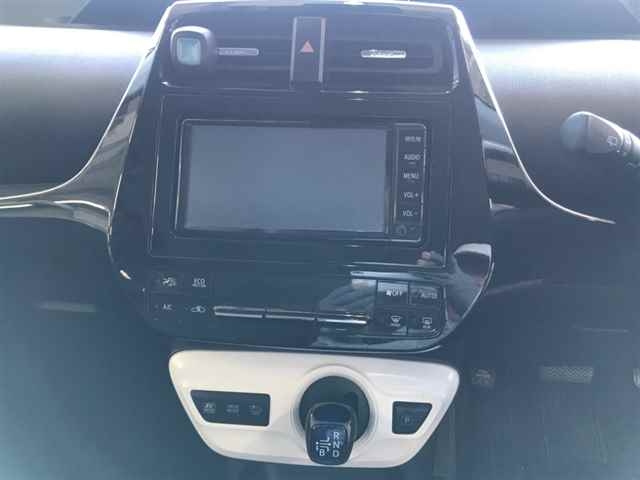 TOYOTA PRIUS 2018