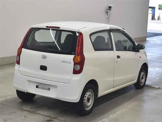 DAIHATSU MIRA 2011