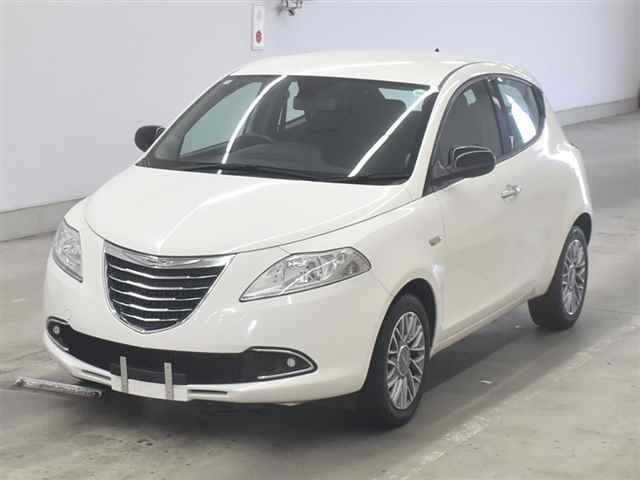 CHRYSLER YPSILON 2014