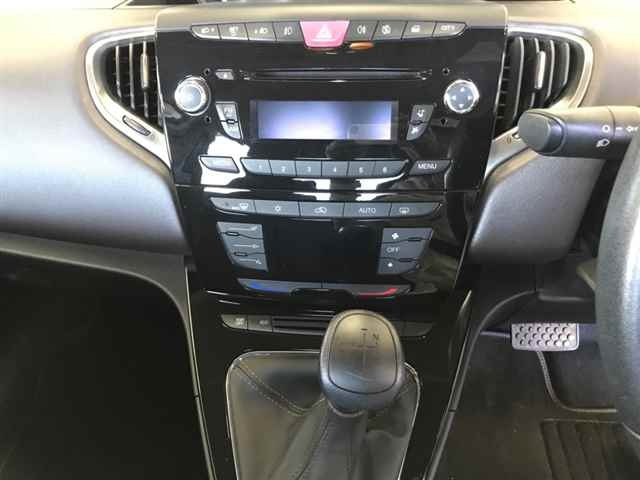 CHRYSLER YPSILON 2014