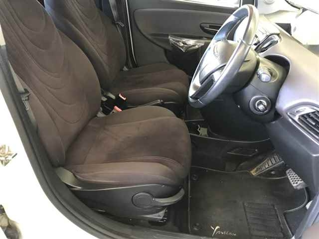 CHRYSLER YPSILON 2014