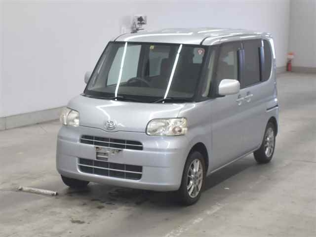 DAIHATSU TANTO 2012