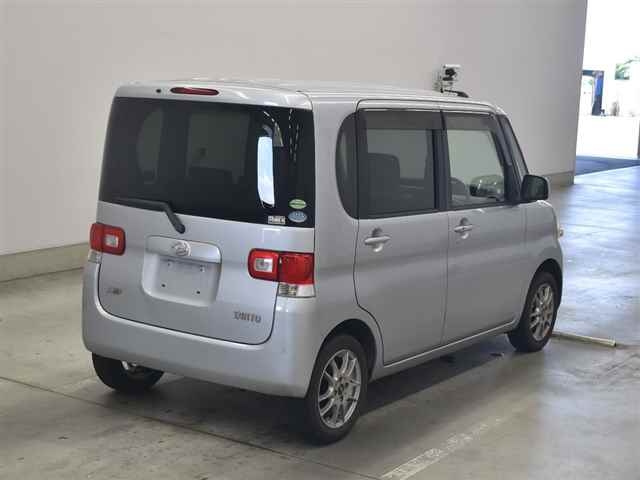 DAIHATSU TANTO 2012