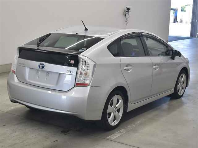 TOYOTA PRIUS 2010