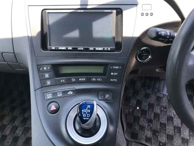 TOYOTA PRIUS 2010