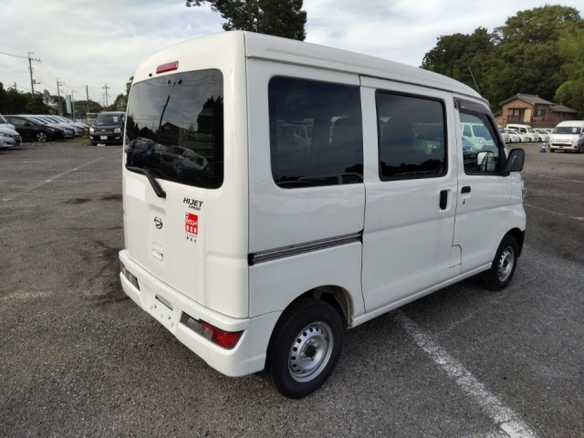 DAIHATSU HIJET VAN 2022