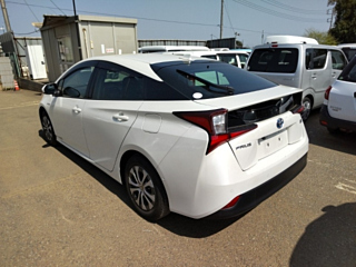 TOYOTA PRIUS 2020