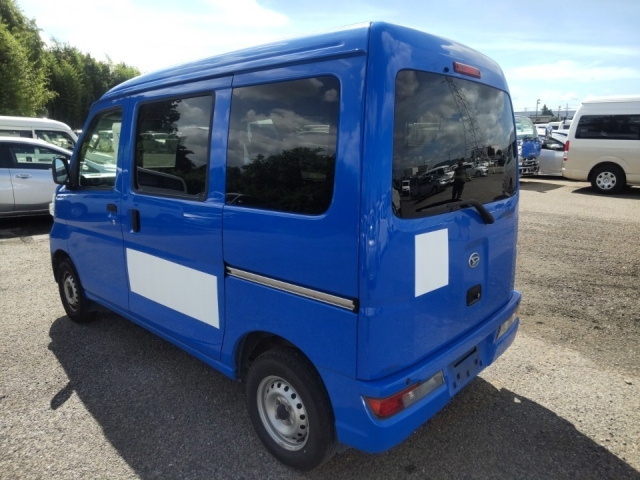 DAIHATSU HIJET VAN 2019