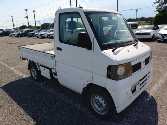 NISSAN CLIPPER TRUCK 2011