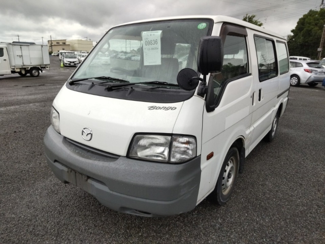 MAZDA BONGO VAN 2013