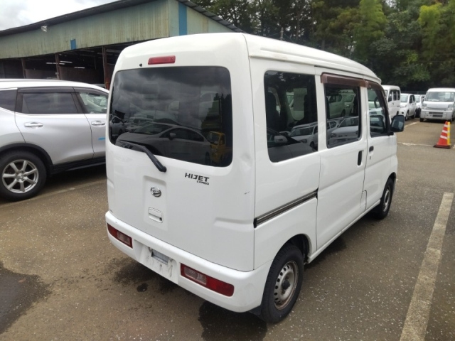 DAIHATSU HIJET VAN 2016