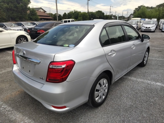 TOYOTA COROLLA AXIO 2017