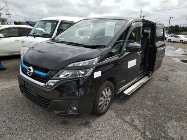 NISSAN SERENA 2019
