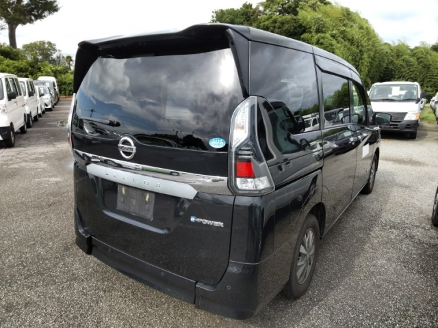NISSAN SERENA 2019