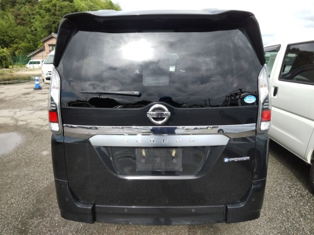 NISSAN SERENA 2019