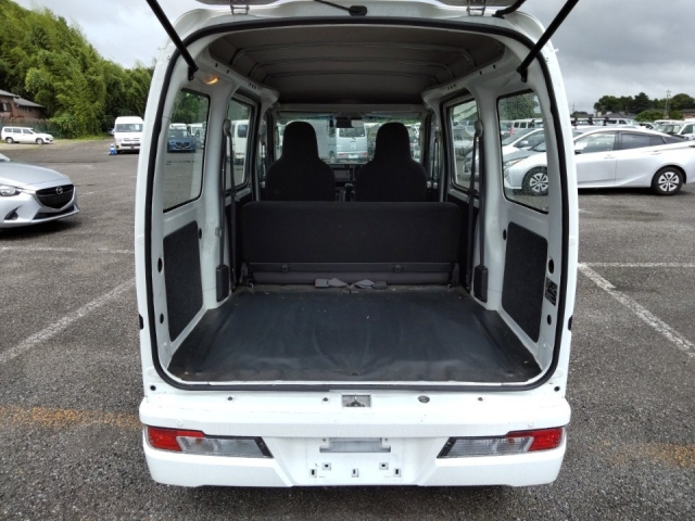 DAIHATSU HIJET VAN 2020