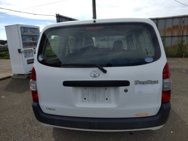 TOYOTA PROBOX 2017