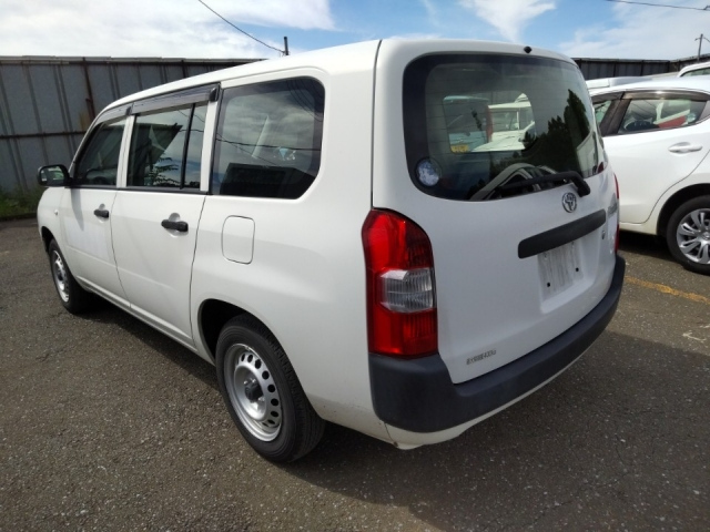 TOYOTA PROBOX 2017
