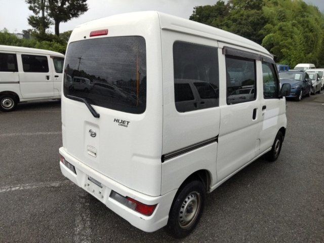 DAIHATSU HIJET VAN 2020