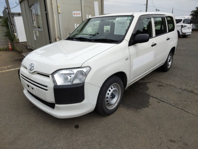 TOYOTA PROBOX 2017