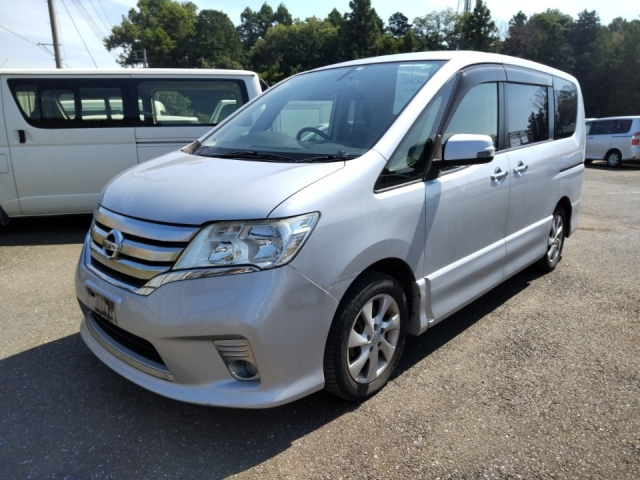 NISSAN SERENA 2012