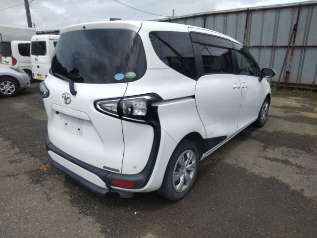 TOYOTA SIENTA 2020