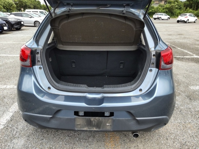 MAZDA DEMIO 2015