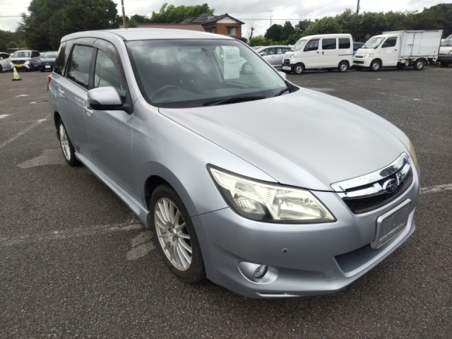 SUBARU EXIGA 2012