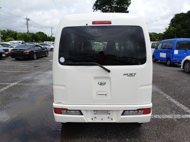 DAIHATSU HIJET VAN 2018